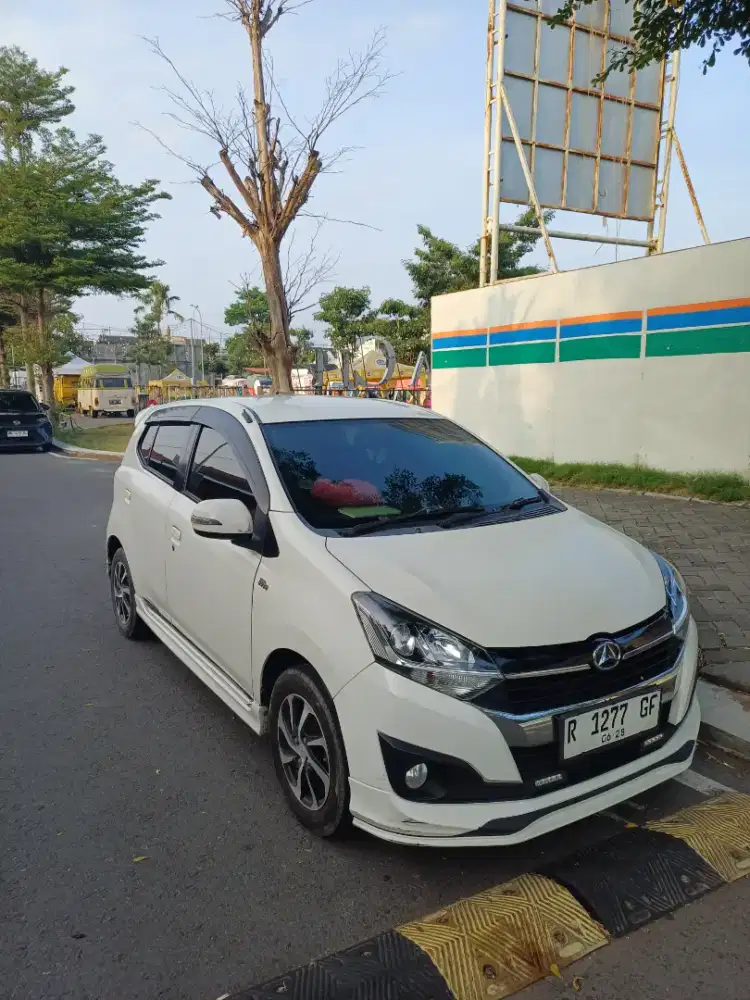 Dijual Ayla 1.2 R Deluxe MT, 2018, type tertinggi, 110 jt Nego