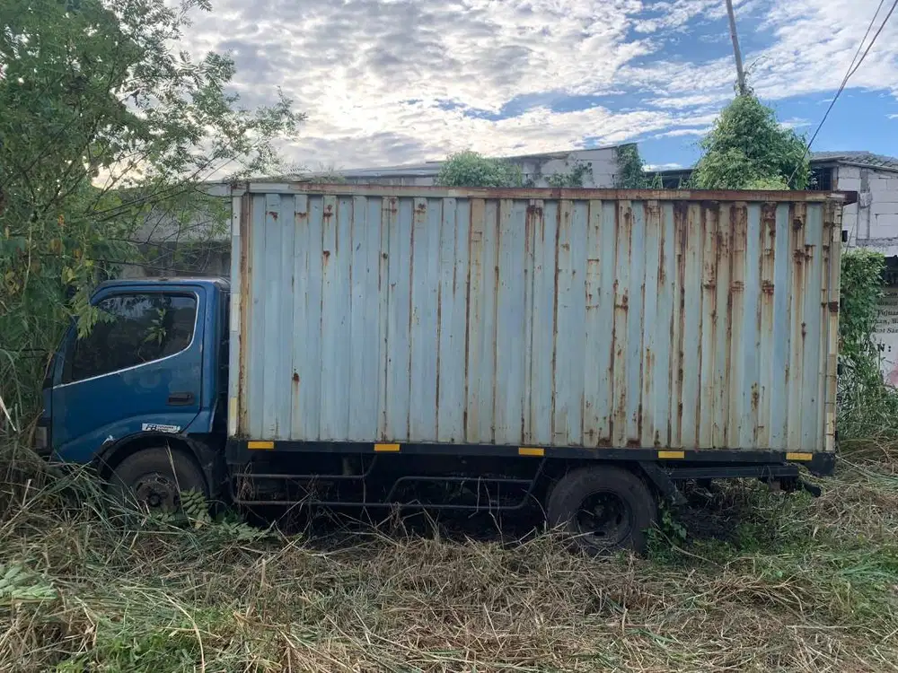Jual Borongan 1 paket Toyota Dyna CDD 6 Ban Box