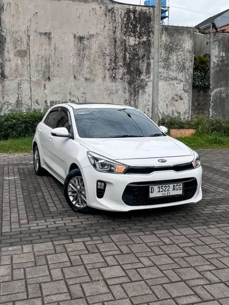 Kia Rio Sunroof 2017 Matic Low km