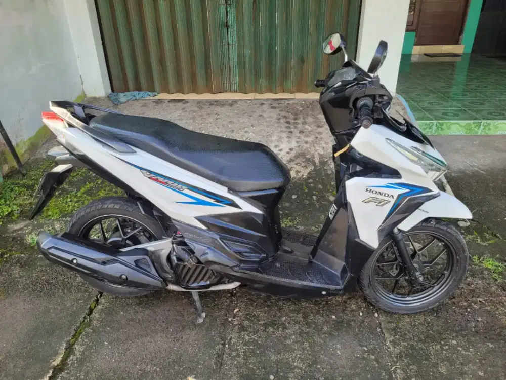 VARIO 125 2015 ISS (SERI TERTINGGI)