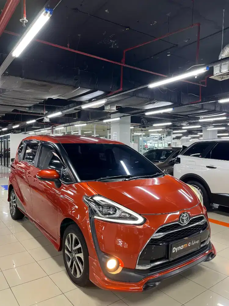 Toyota Sienta Q thn 2017 Km 90rb Record Service