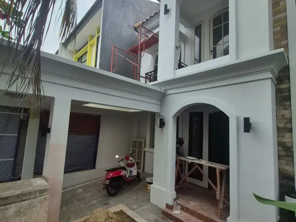 Rumah Luas Dan Bagus Siap Huni Ada Taman Belakang di Puri Bintaro