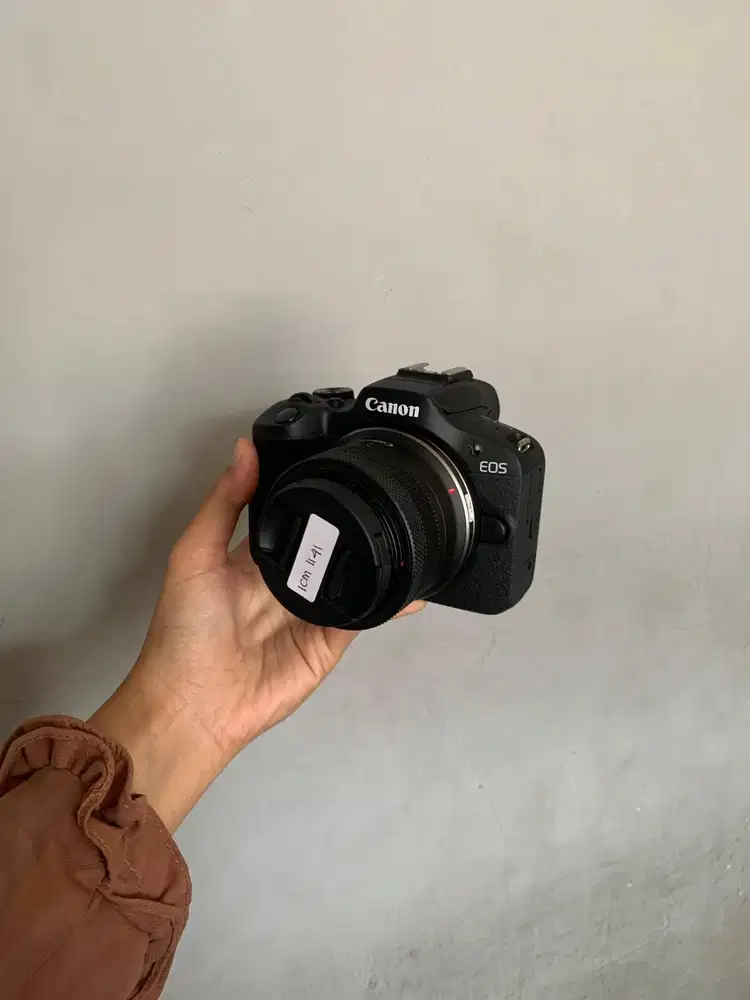 CANON EOS R100 + KIT GARANSI 22 Dec 2025