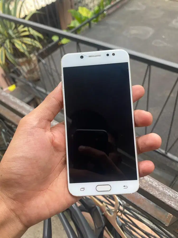 Samsung Galaxy J7 Plus 3/32