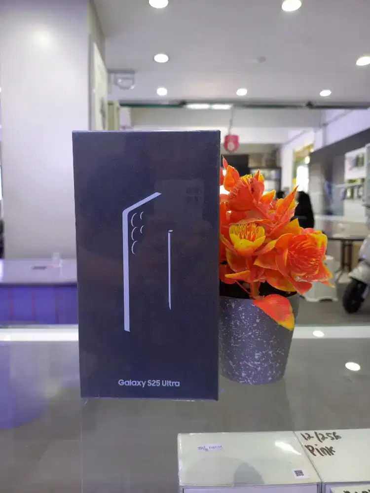 Samsung s25 ultra 256gb  bisa Tukar tambah Hp lama