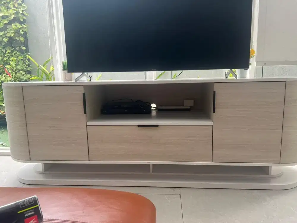 Meja TV seperti baru kualitas permium