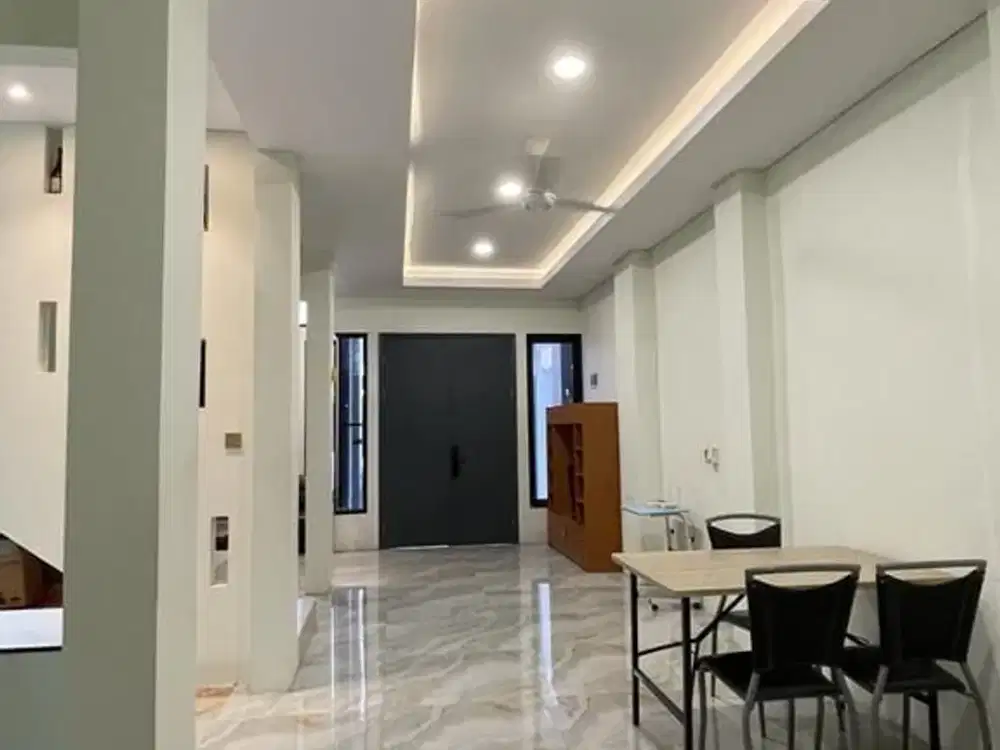 dijual rumah 3 lantai dikarawaci residence harga jauh dibawah pasaran