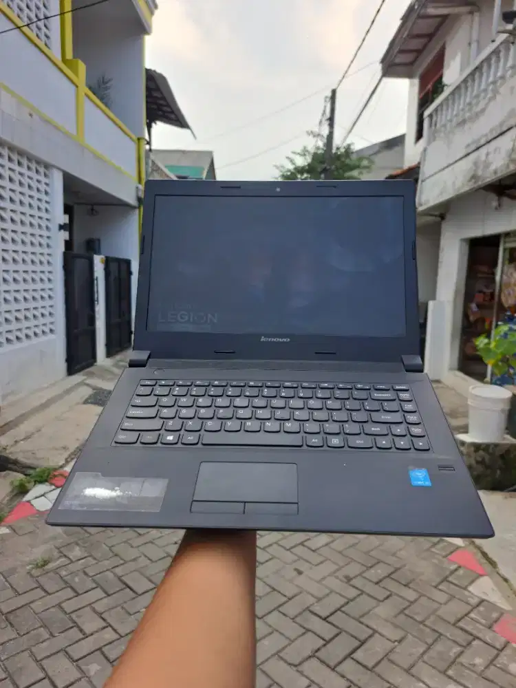 Lenovo B40 80 Core i3-4300U Haswell Gen 4 Ram 8Gb SSD 128Gb