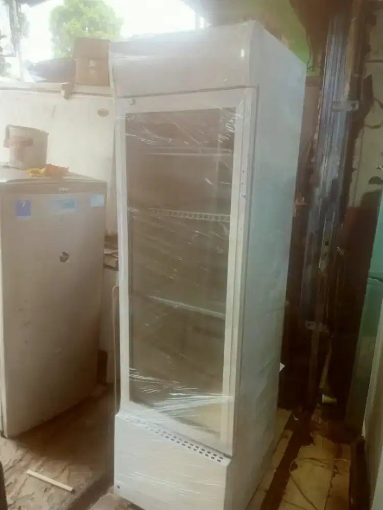 Di jual showcase 1 pintu kapasitas 310 LITER ORISINIL