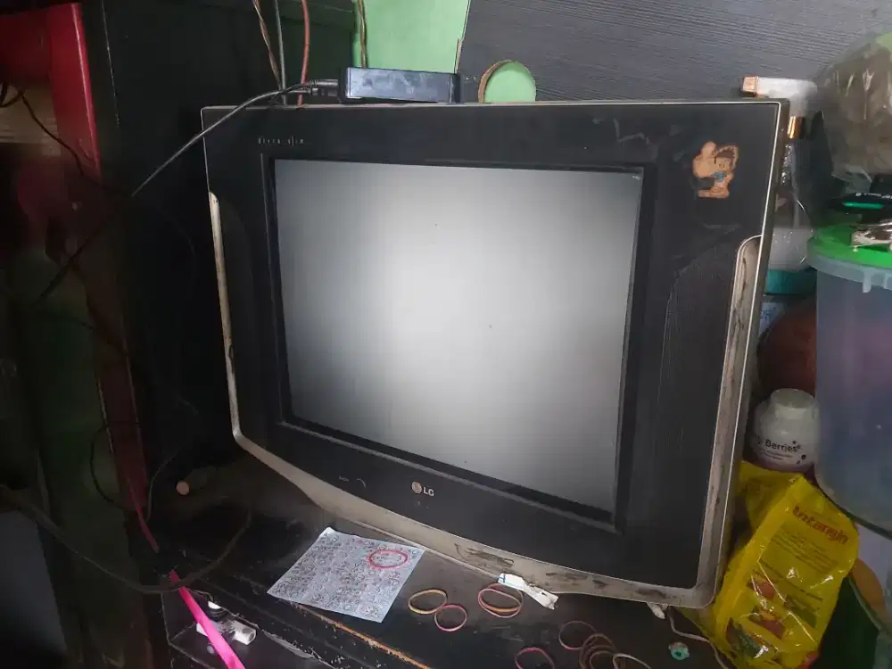 LG SLIM FLAT 21 INC