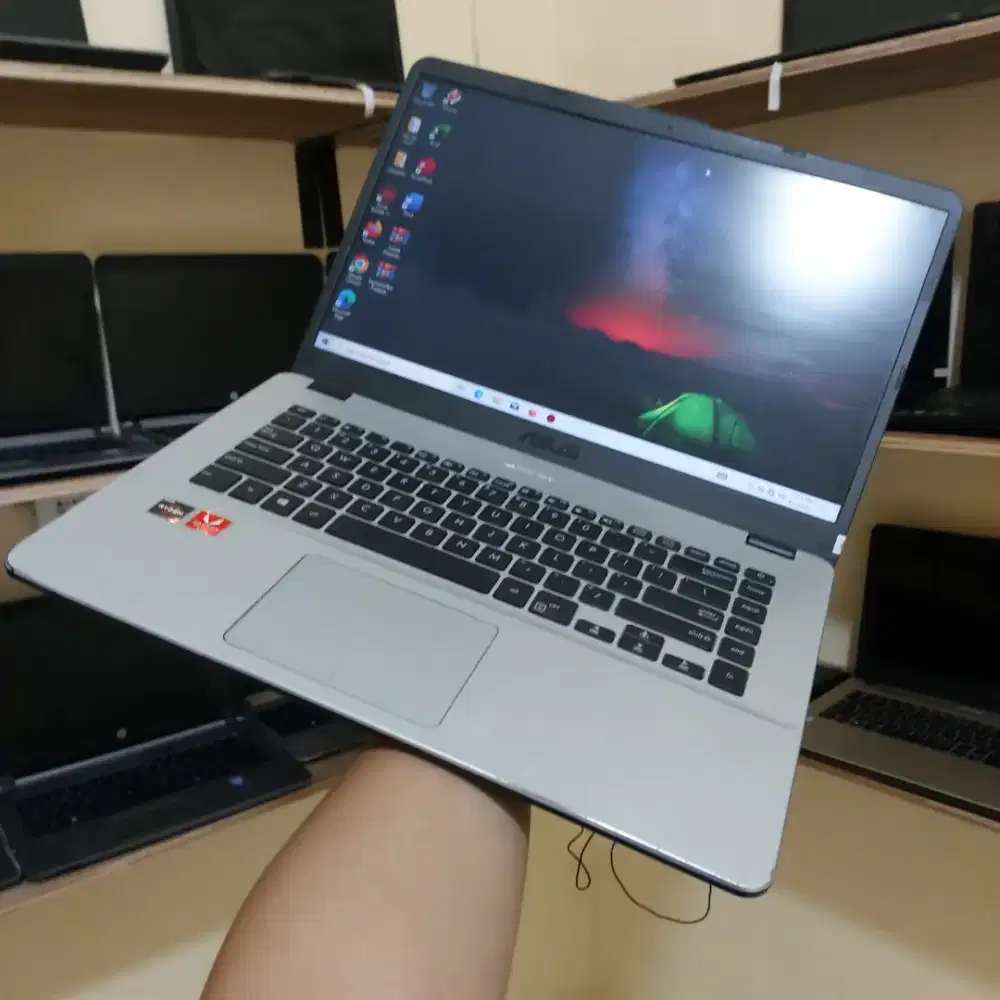Asus Vivobook X505ZA Amd Ryzen 5 2500 Radeon VGA GFX 2.0Ghz