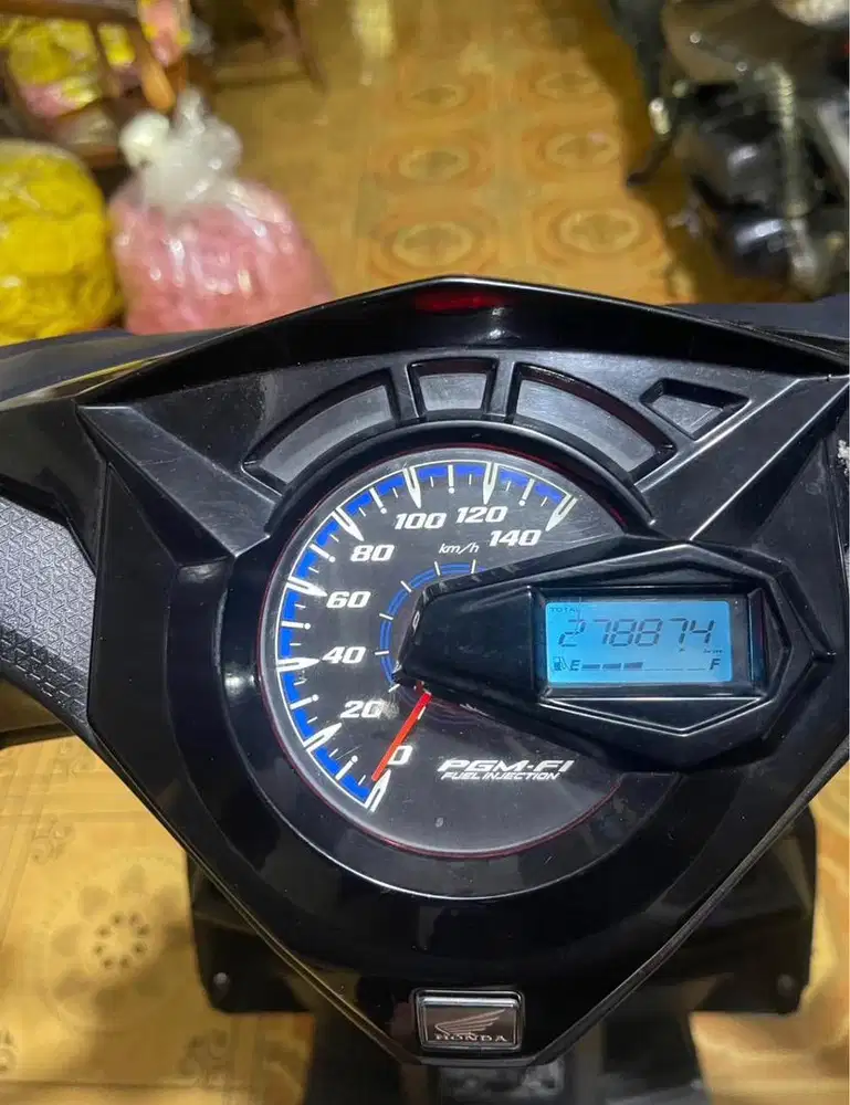 Beat deluxe tipe tertinggi km rendah