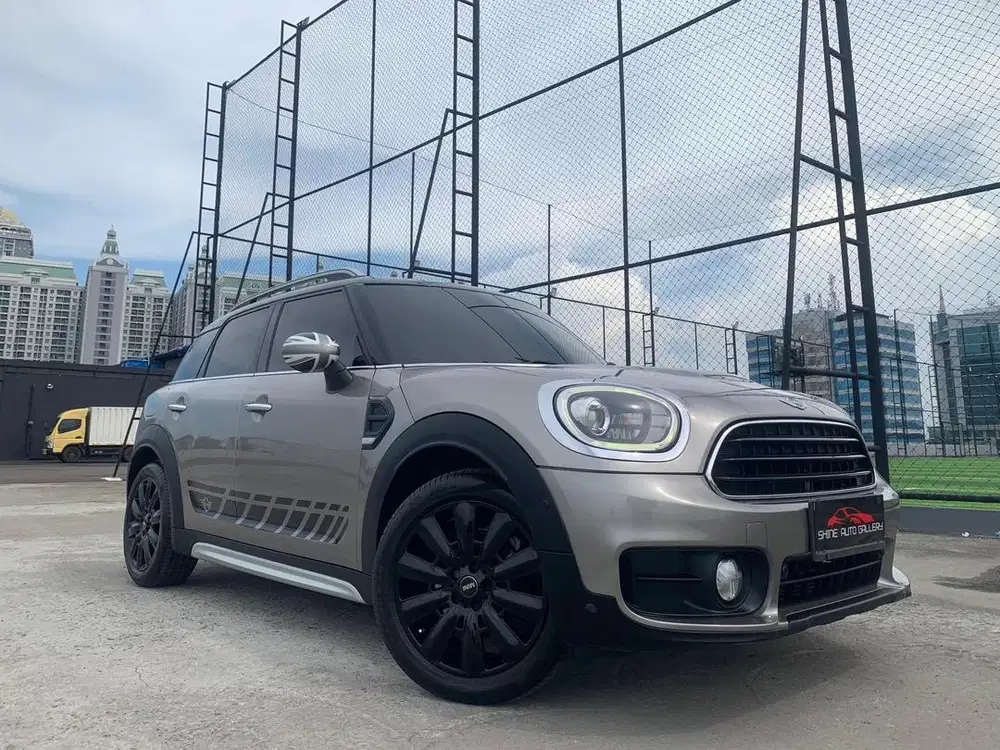 MINI COUNTRYMAN 1.5 TURBO FACELIFT 2018 SILVER ON BLACK