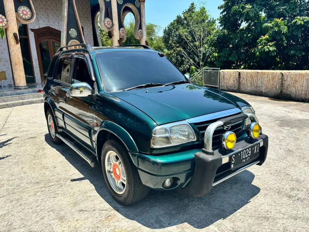 2001 Suzuki Escudo 2.0 plat S kolis mobil bekas sekoto kediri