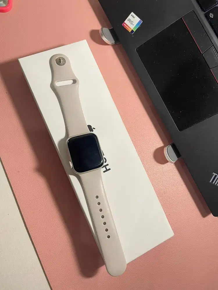 [PRELOVED - iBox] Apple Watch SE Gen 2 40mm Starlight