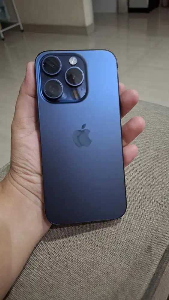 Dijual Iphone 15 Pro Titanium Blue
