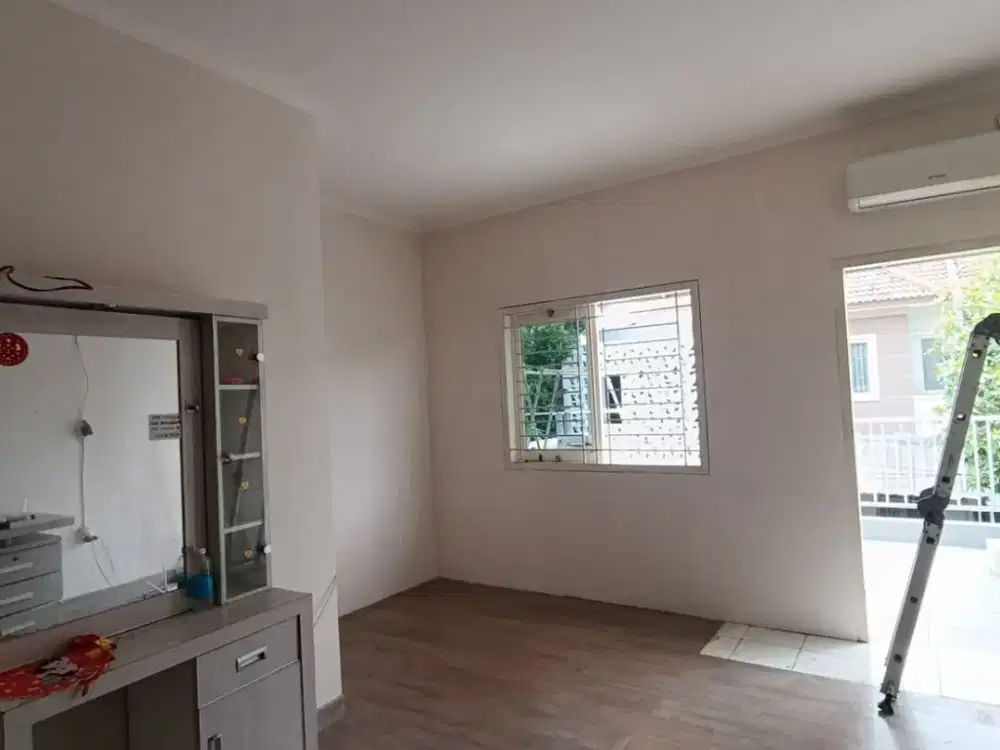 Dijual Rumah 2 Lantai di Metro Permata 1 Uk.5x11 SHM Harga Nego