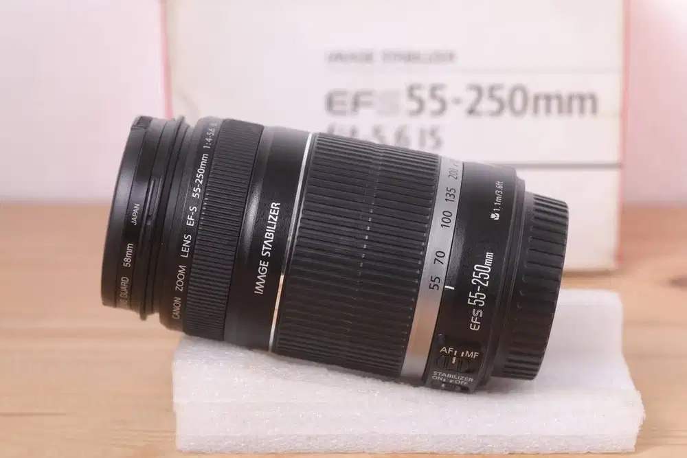 CANON EFS 55-250mm F4-5.6 IS