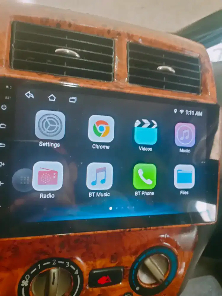 Jual tape android 4 gega 9 inchi plus frame  Agya lama
