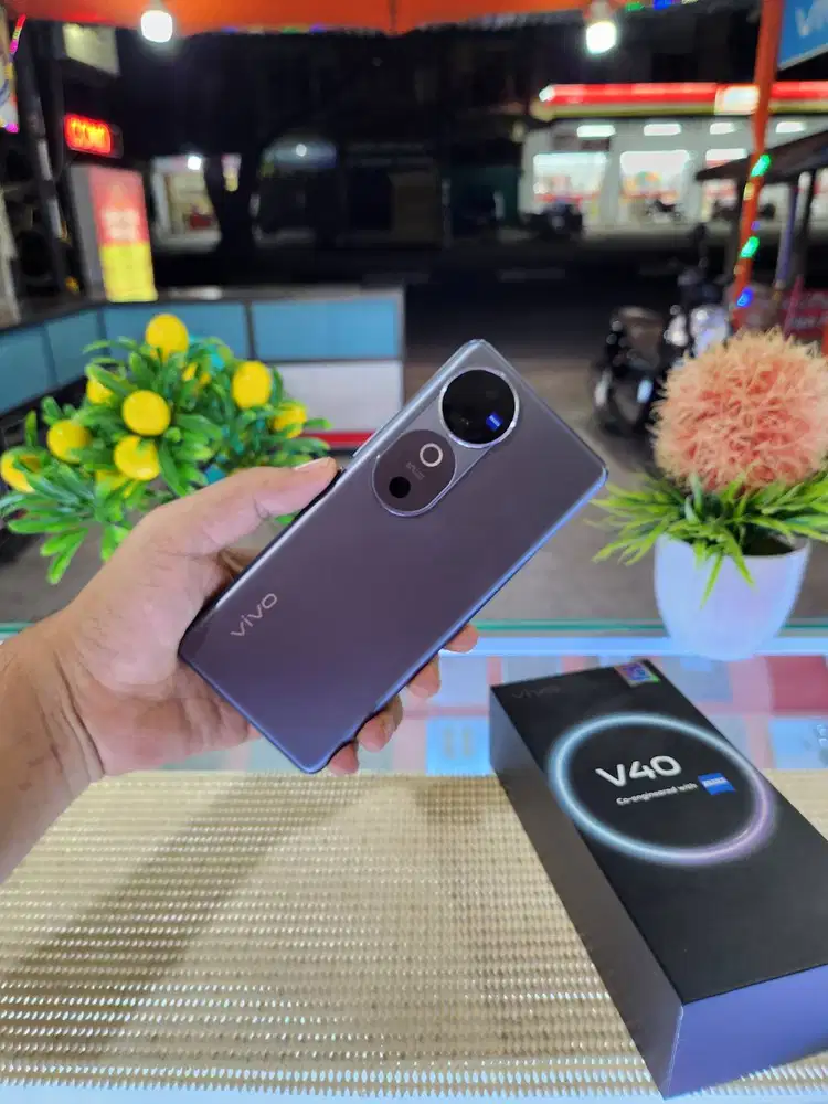Vivo V40 5G Ram 12+12Gb/ 256Gb Fullset Mulus Original 100% Bergaransi