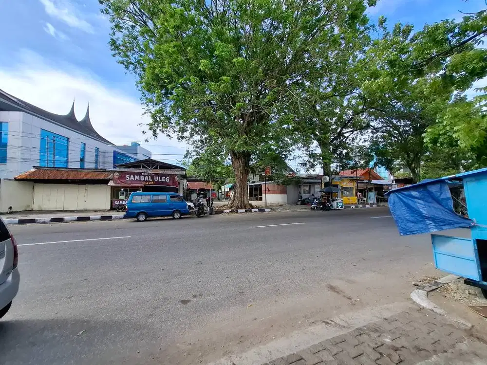 Dijual Tanah Lokasi Strategis Samping Bank BCA Jl Agus Salim Padang