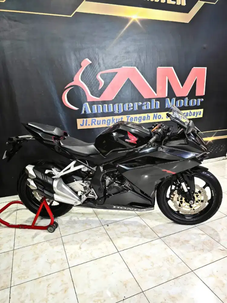 Honda CBR250RR FI TH 2019 black glossy Anugerah motor rungkut