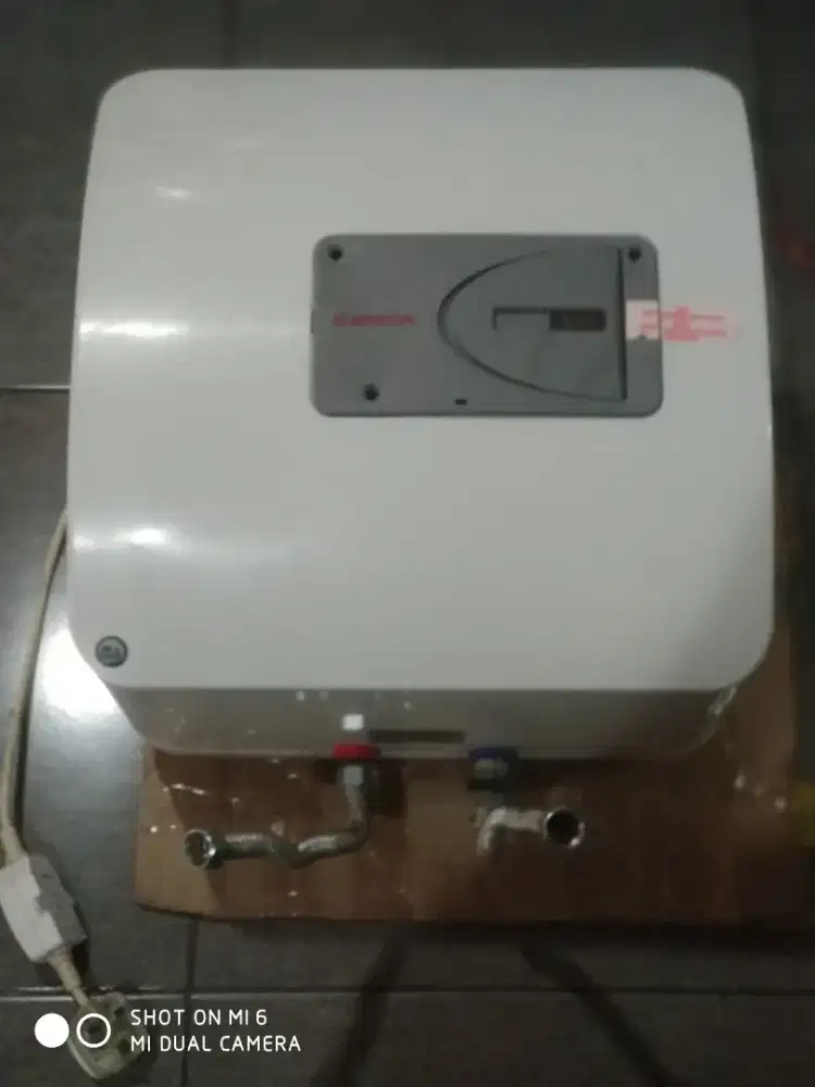 Water Heater Ariston bekas