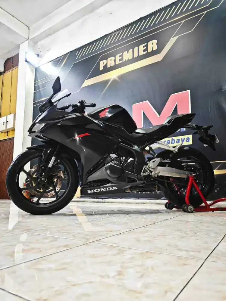 Honda CBR250RR Black freedom TH 2019 cakep