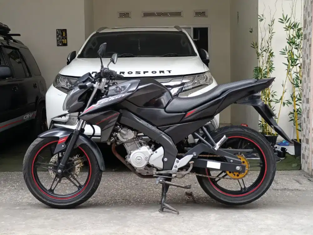 Vixion tahun 2014 full original/tt boleh gan cash lebih bagus