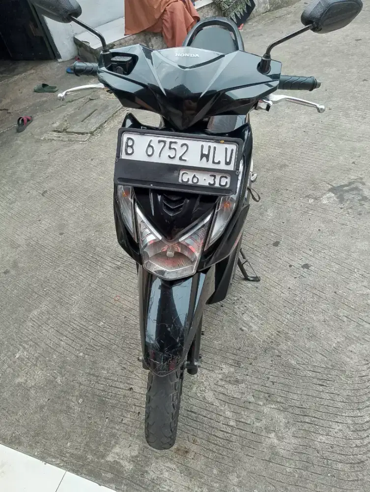 Beat 2014 warna hitam