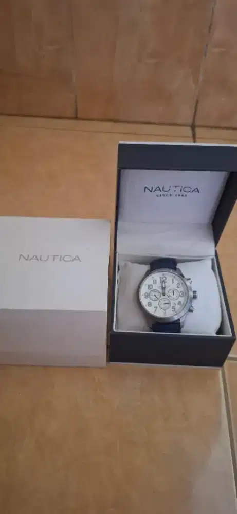 Jam Nautica NAI 11504 M