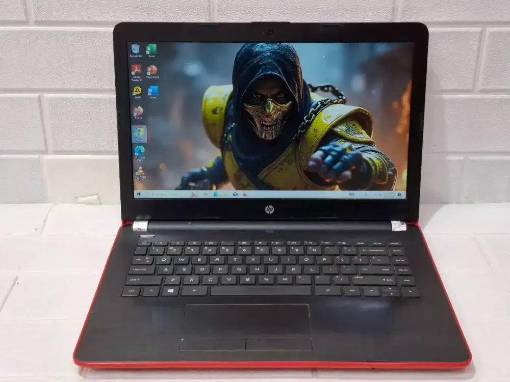 Laptop hp 14-bw0xx prosesor AMD A4-9120 RADEON R3/Ram 4GB/SSD 256GB