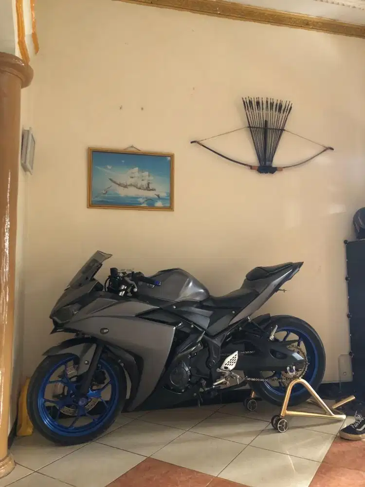 Yamaha R25 Grey Tahun 2016