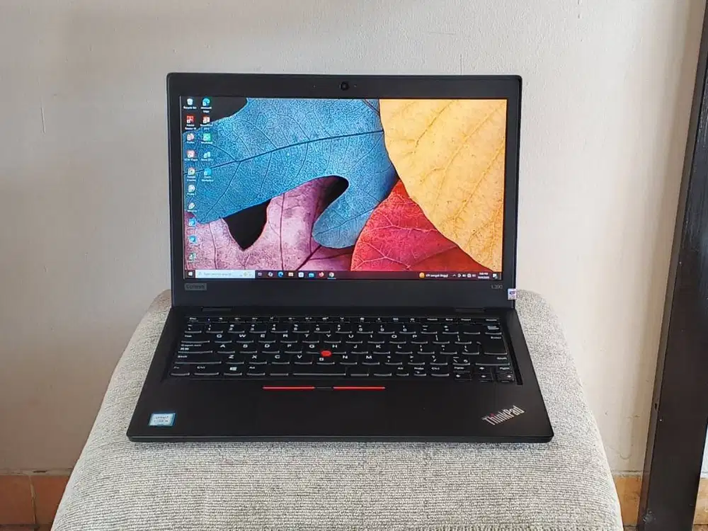 Laptop Thinkpad X390 Core i5 Ram 8 / 256 SSD Normal siap pakai