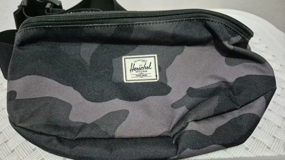 Tas slempang pria
