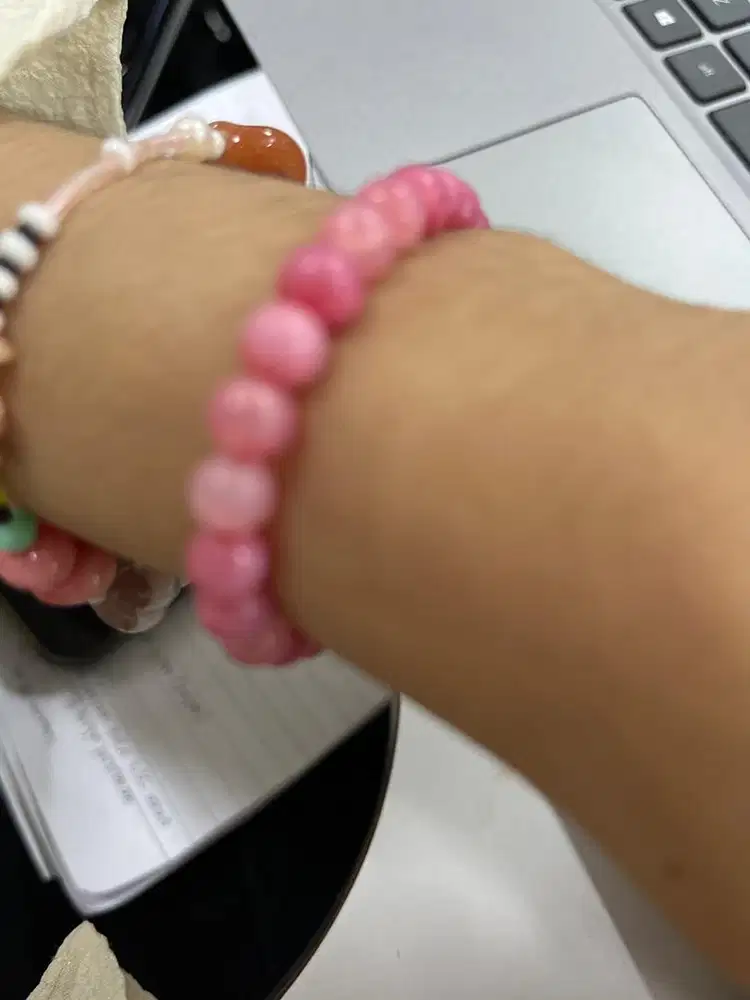 Gelang pink lucu