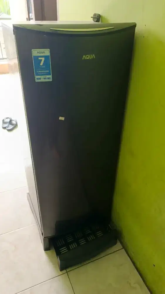 Kulkas Aqua 1 pintu