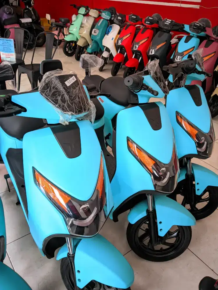 SEPEDA LISTRIK UWINFLY TIPE D65