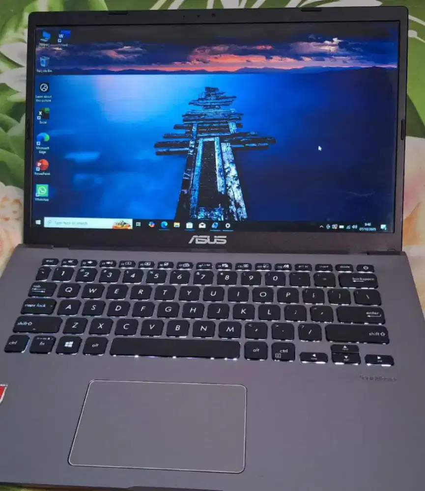 Asus Vivobook slim