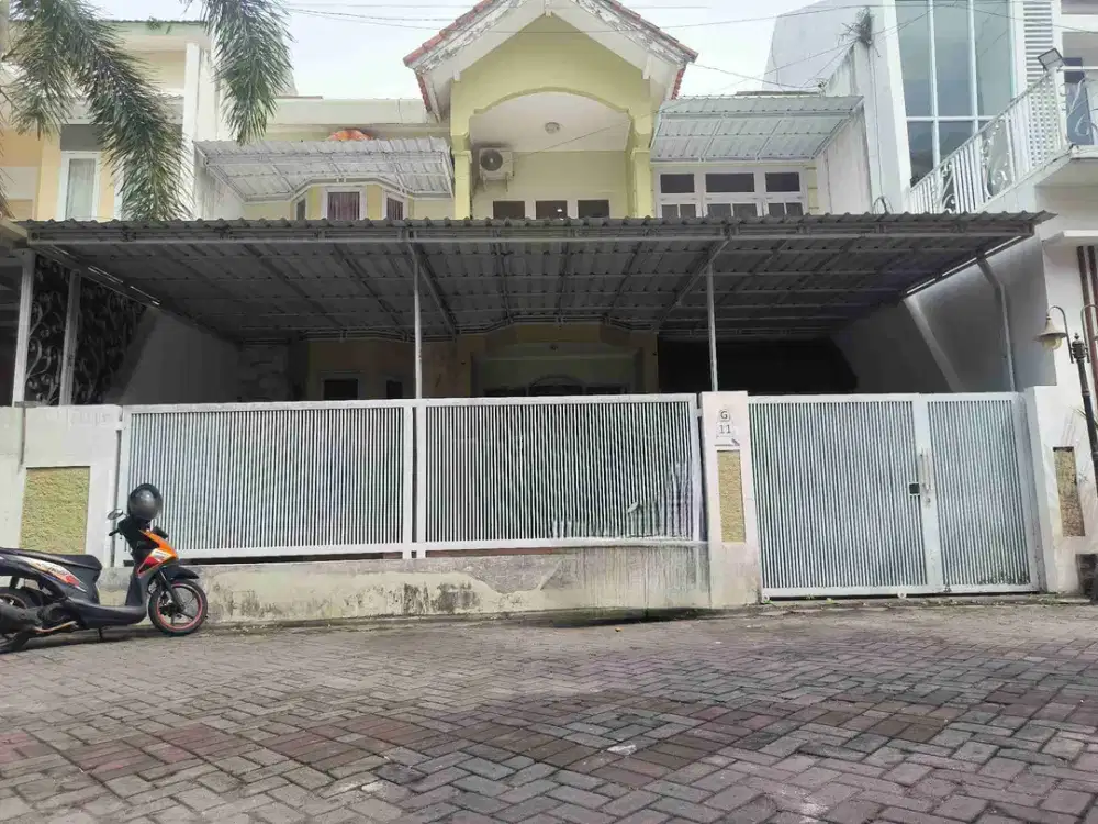 Rumah 2 lantai Gardenia Banyuwangi kota