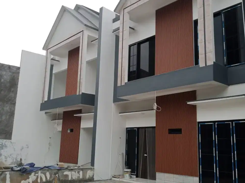 Miliki segera rumah cakep 2 lantai mewaha selangkah ke gerbang Tol Setu Cipayung