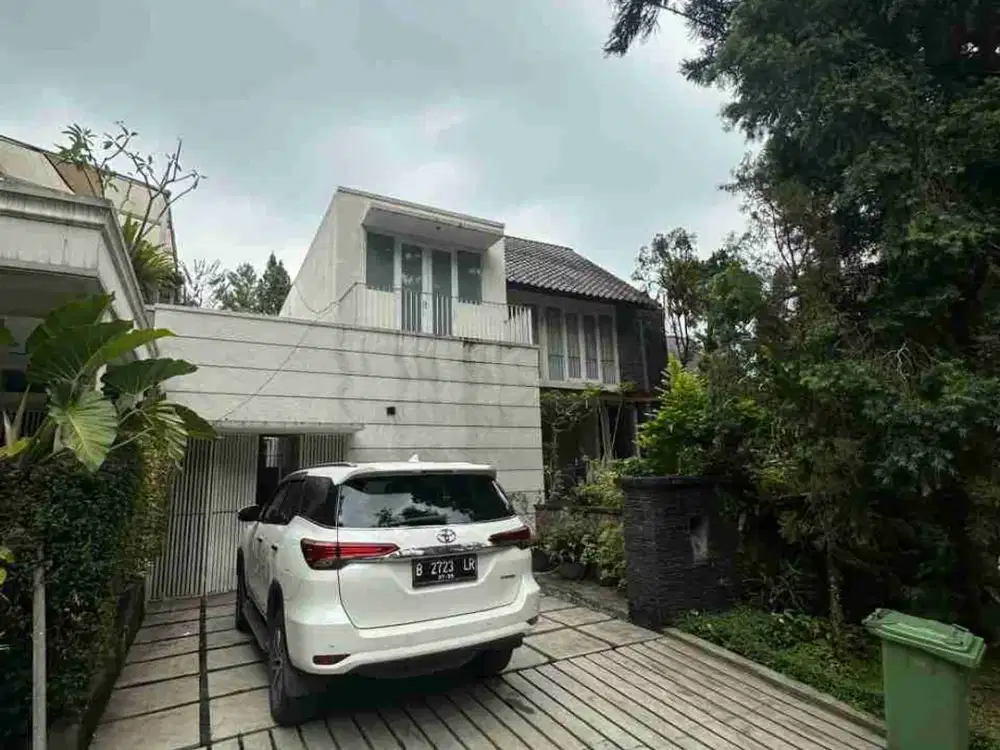 Jual Rumah 2 lantai di Rancamaya Golf Estate, Bogor Selatan