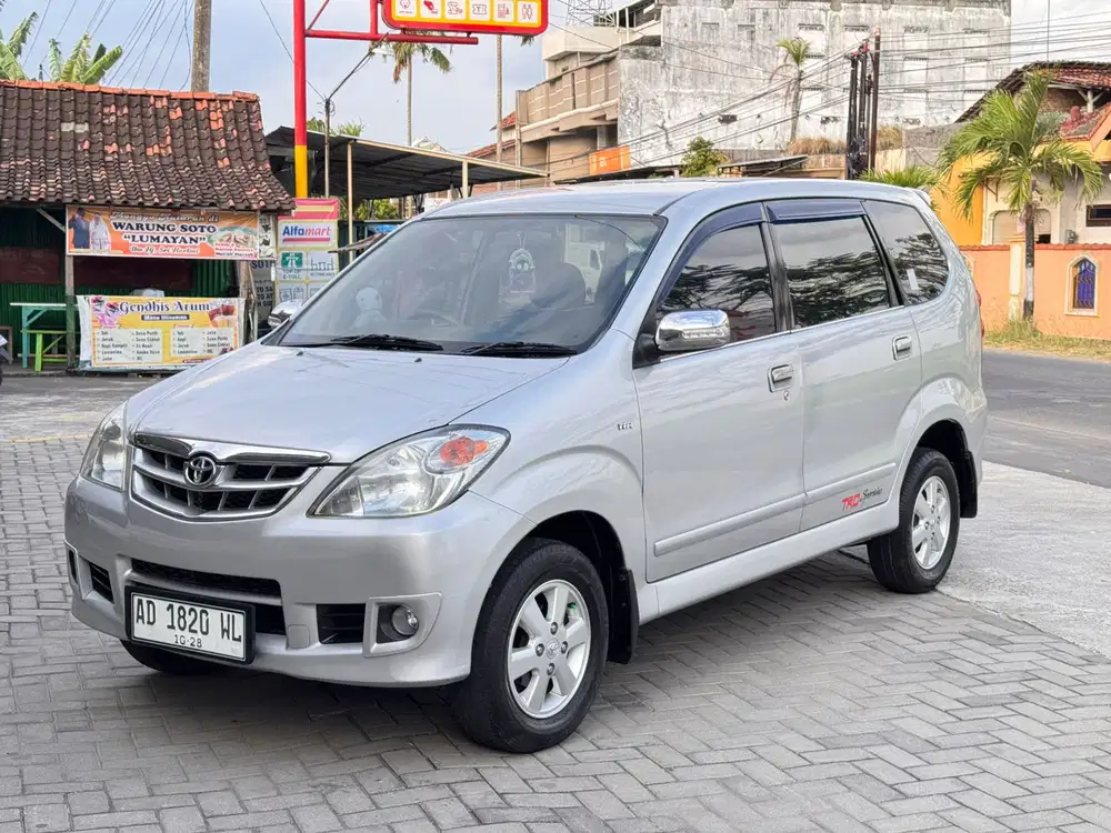 Toyota Avanza 2010 Bensin