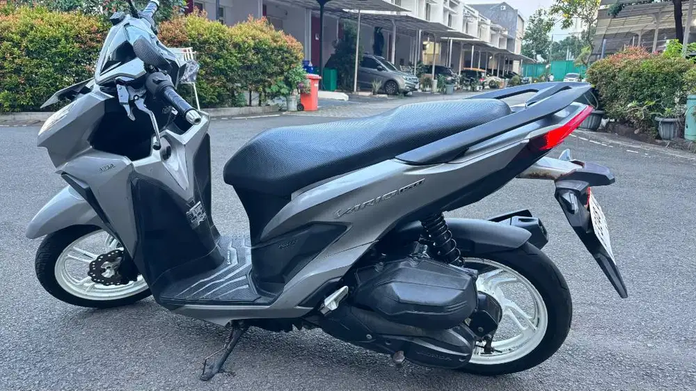 Honda Vario 150cc Tahun 2018 (Sudah Keyless + Barcode)