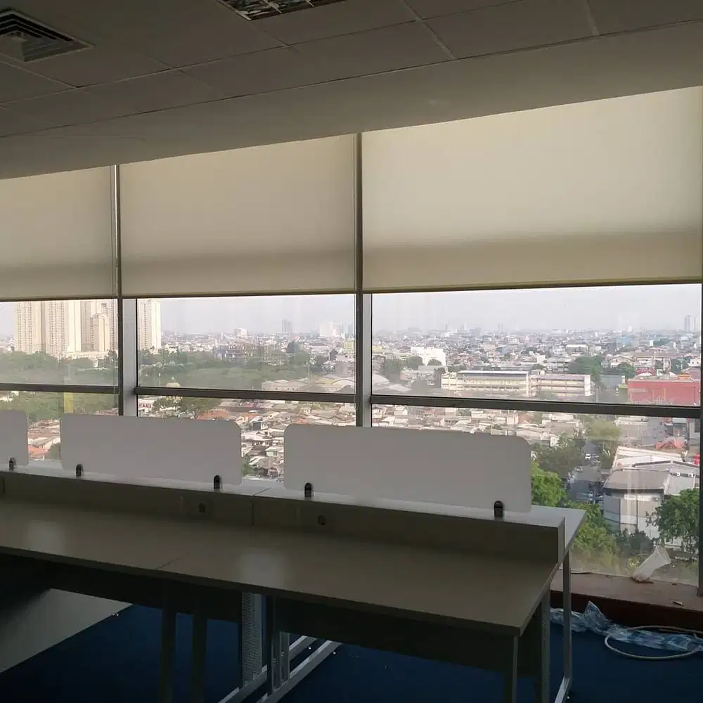 Jual & Pasang Tirai Roller Blind/Vertikal/Venetian/Roman Shades Kantor