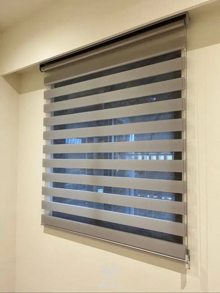 Jual & Pasang Tirai Roller Blind/Vertikal/Venetian/Roman Shades Kantor
