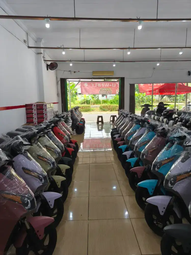 JUAL SEPEDA LISTRIK DAN MOTOR LISTRIK UWINFLY