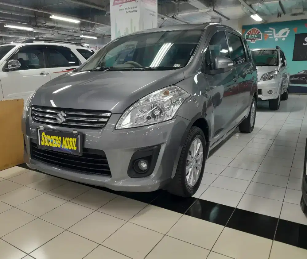Suzuki Ertiga GL Abu-abu 2013 Manual