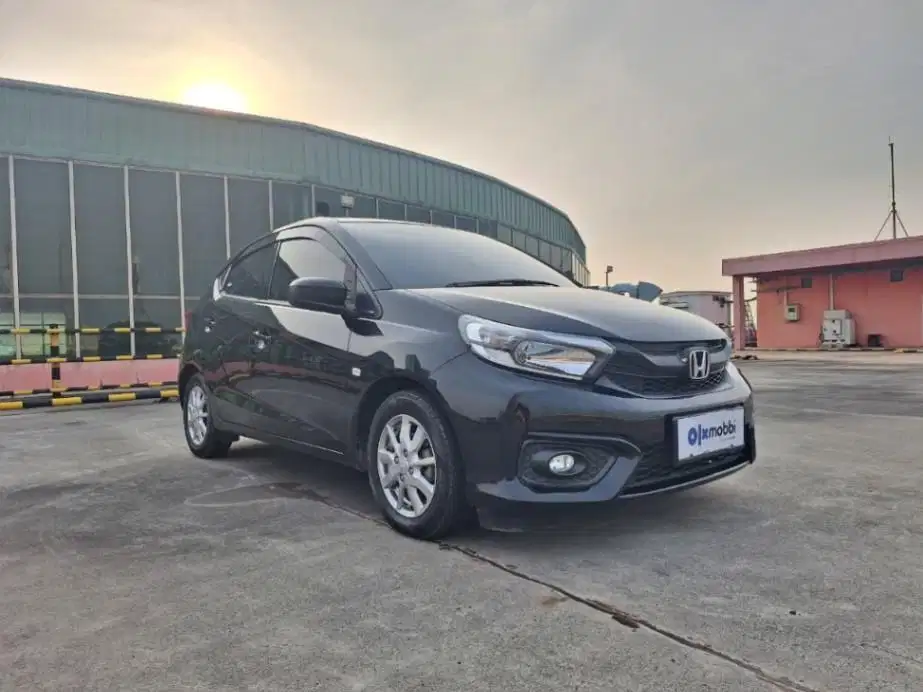 Like New Honda Brio Satya Like New 1.2 E Bensin-MT 2022 Hitam