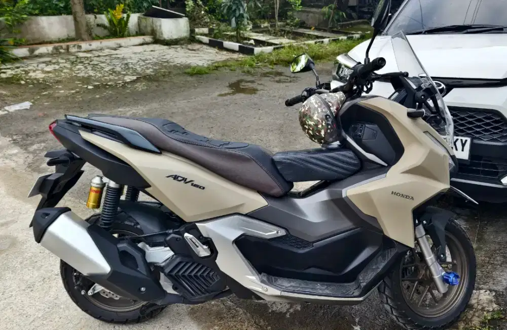 Honda ADV 160 Coklat Doff